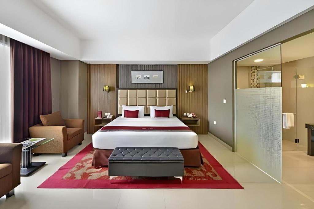 Travello Hotel Bandung Eksteriør bilde