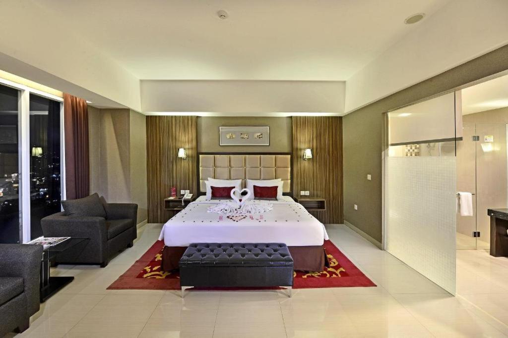 Travello Hotel Bandung Eksteriør bilde