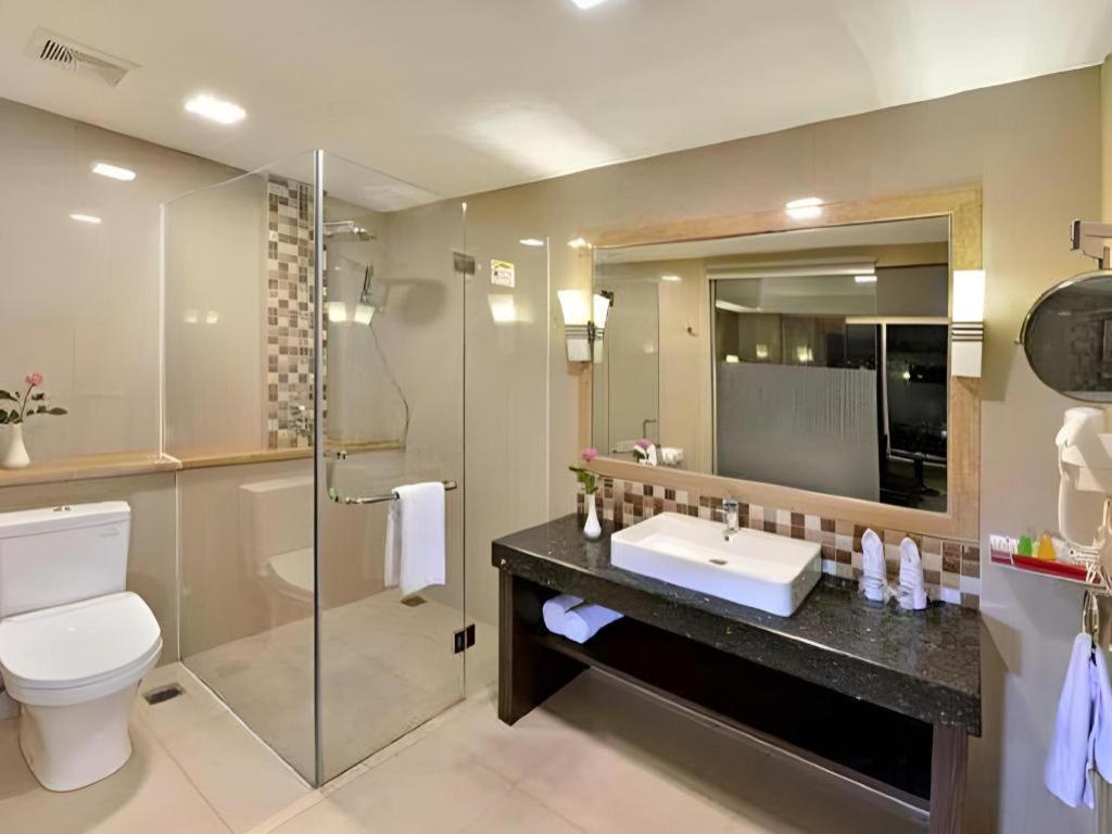 Travello Hotel Bandung Eksteriør bilde