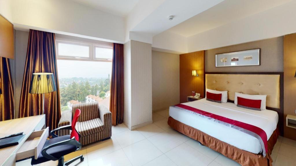 Travello Hotel Bandung Eksteriør bilde